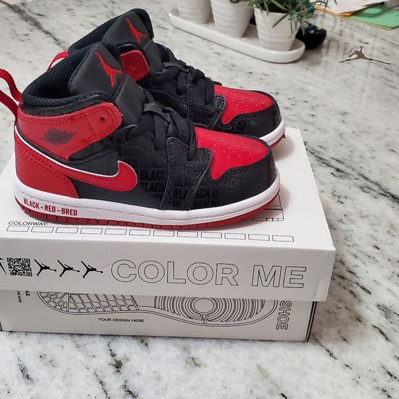 Jordan 1 Bred - Picture 8 of 12